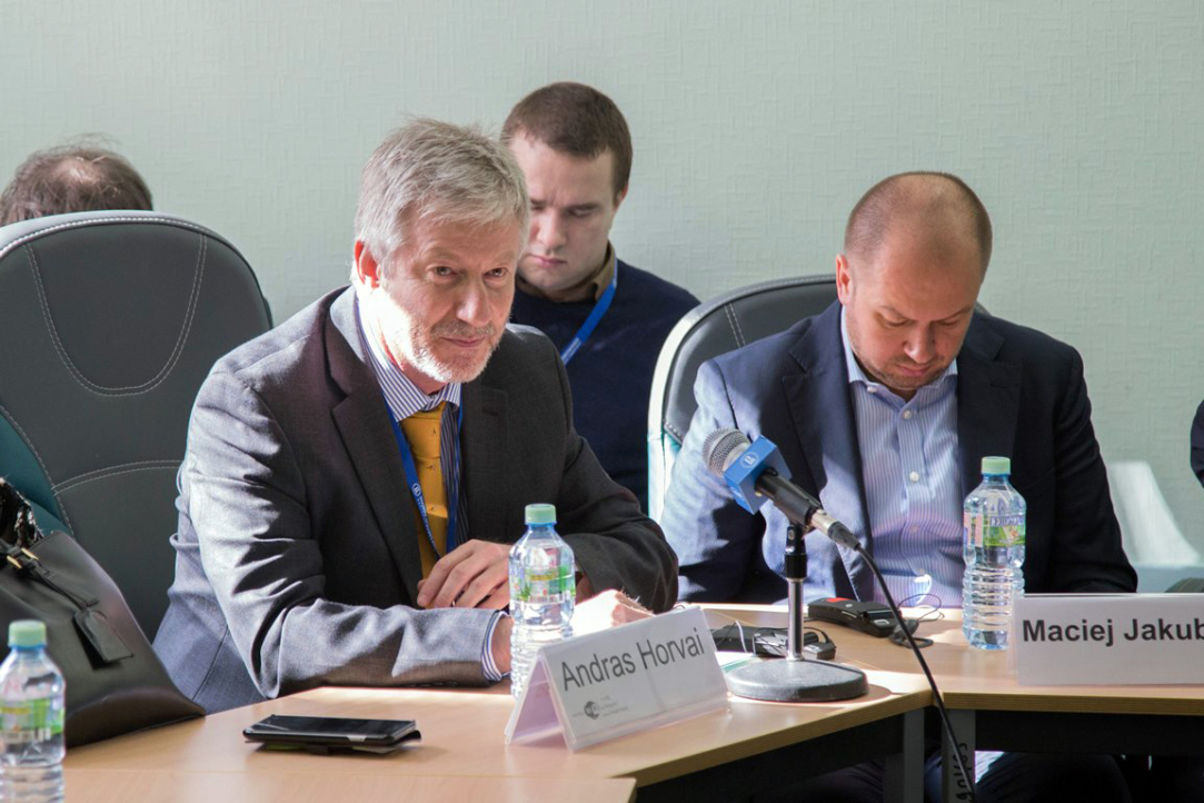 Russian Students in More Difficult Circumstances Improve Their Academic Performance Illustration for news: Russian Students in More Difficult Circumstances Improve Their Academic Performance