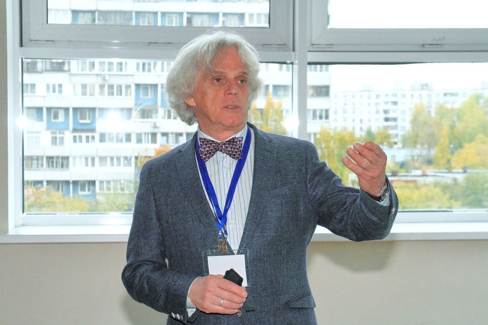 HSE MIEM Professor Elected Fellow of American Physical Society Illustration for news: HSE MIEM Professor Elected Fellow of American Physical Society