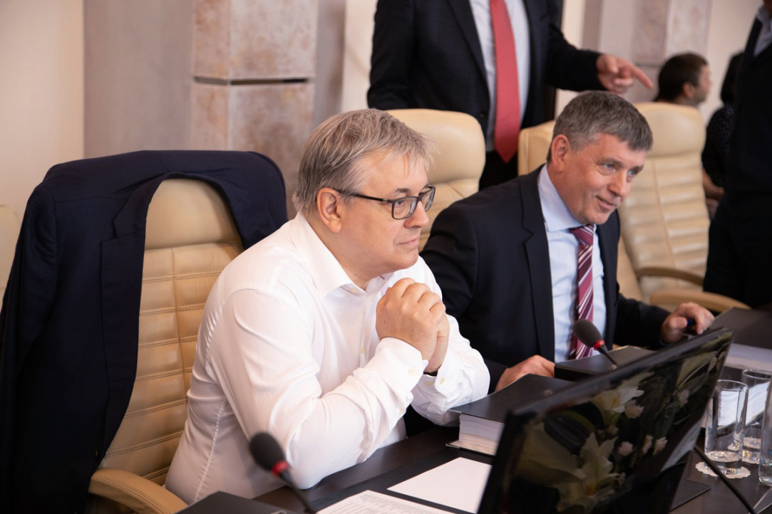 Ярослав Кузьминов принял участие в заседании Наблюдательного совета УрФУ Иллюстрация к новости: Ярослав Кузьминов принял участие в заседании Наблюдательного совета УрФУ