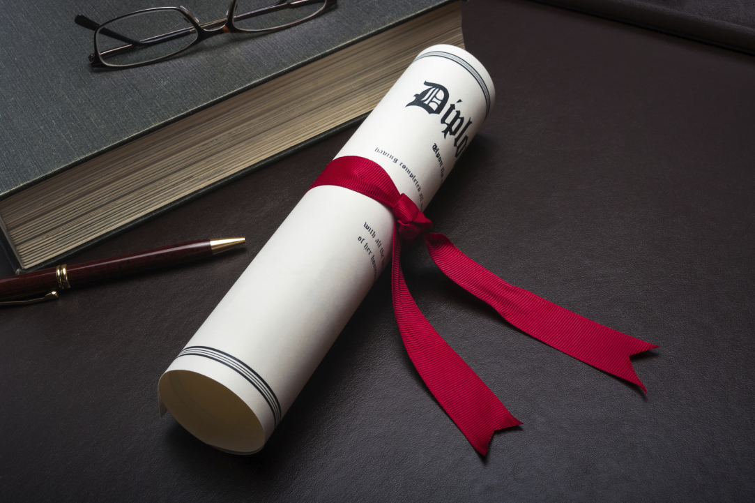 For HSE Newcomers: Here’s What You Need to Do with Your Non-Russian Diplomas and Other Documents Illustration for news: For HSE Newcomers: Here’s What You Need to Do with Your Non-Russian Diplomas and Other Documents