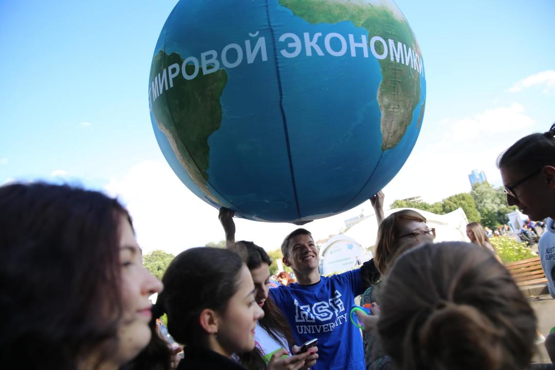 ВШЭ сохранила позиции в рейтинге ARWU Иллюстрация к новости: ВШЭ сохранила позиции в рейтинге ARWU