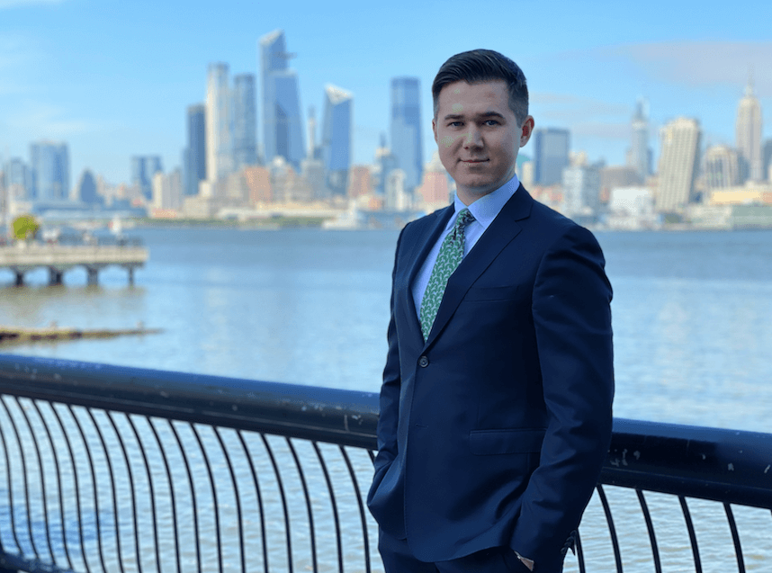 «Москва, Гонконг, Нью-Йорк – везде найдутся друзья из Вышки» Иллюстрация к новости: «Москва, Гонконг, Нью-Йорк – везде найдутся друзья из Вышки»