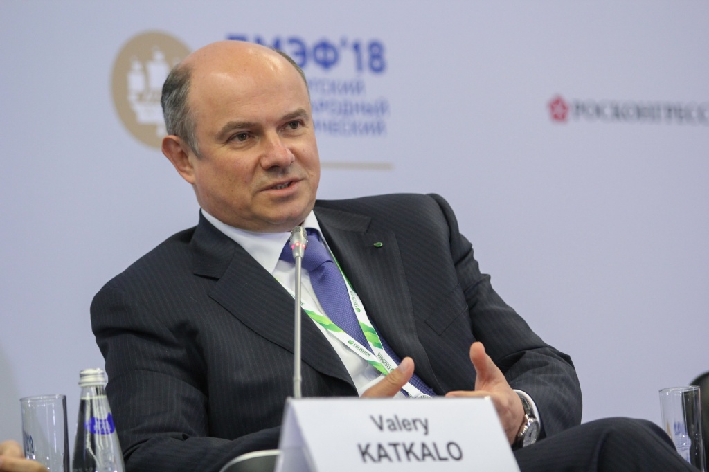 Декану Высшей школы бизнеса НИУ ВШЭ Валерию Катькало присвоено звание EFMD Fellow Иллюстрация к новости: Декану Высшей школы бизнеса НИУ ВШЭ Валерию Катькало присвоено звание EFMD Fellow