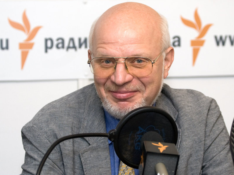«Надеюсь, мы дождемся момента, когда профессионалы проведут “генеральную уборку” информационного законодательства» Иллюстрация к новости: «Надеюсь, мы дождемся момента, когда профессионалы проведут “генеральную уборку” информационного законодательства»