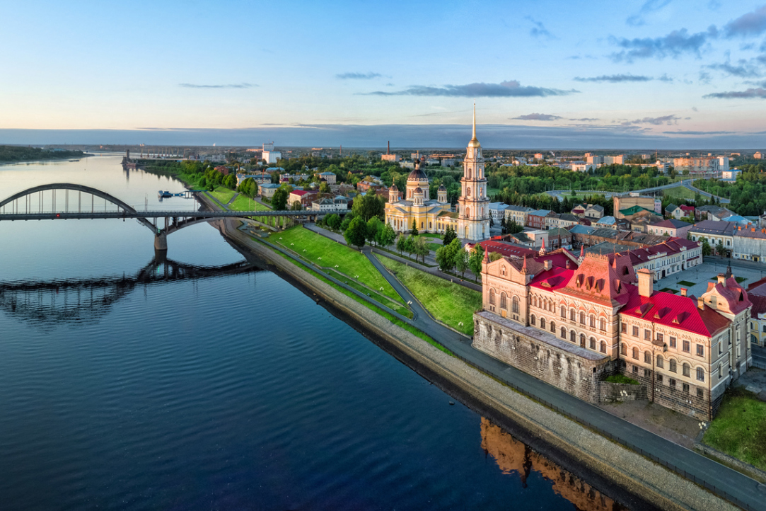 British Scholar on Exploring Russian History Illustration for news: British Scholar on Exploring Russian History
