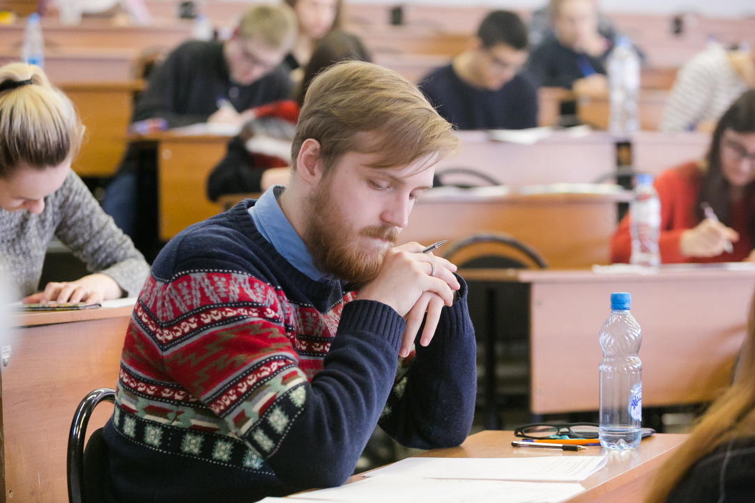 На олимпиаде «Высшая лига» проверят знания математики для решения прикладных задач в разных отраслях Иллюстрация к новости: На олимпиаде «Высшая лига» проверят знания математики для решения прикладных задач в разных отраслях