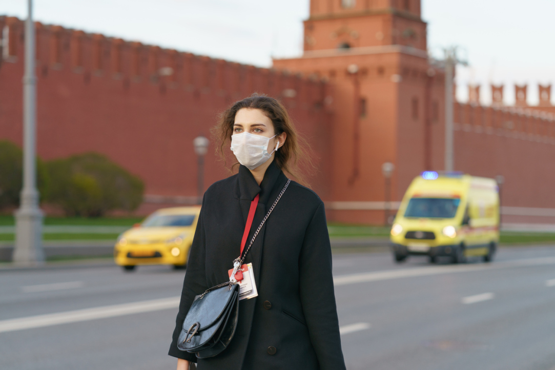 «Черный лебедь в белой маске»: НИУ ВШЭ выпустила аналитический доклад к годовщине пандемии COVID-19 Иллюстрация к новости: «Черный лебедь в белой маске»: НИУ ВШЭ выпустила аналитический доклад к годовщине пандемии COVID-19