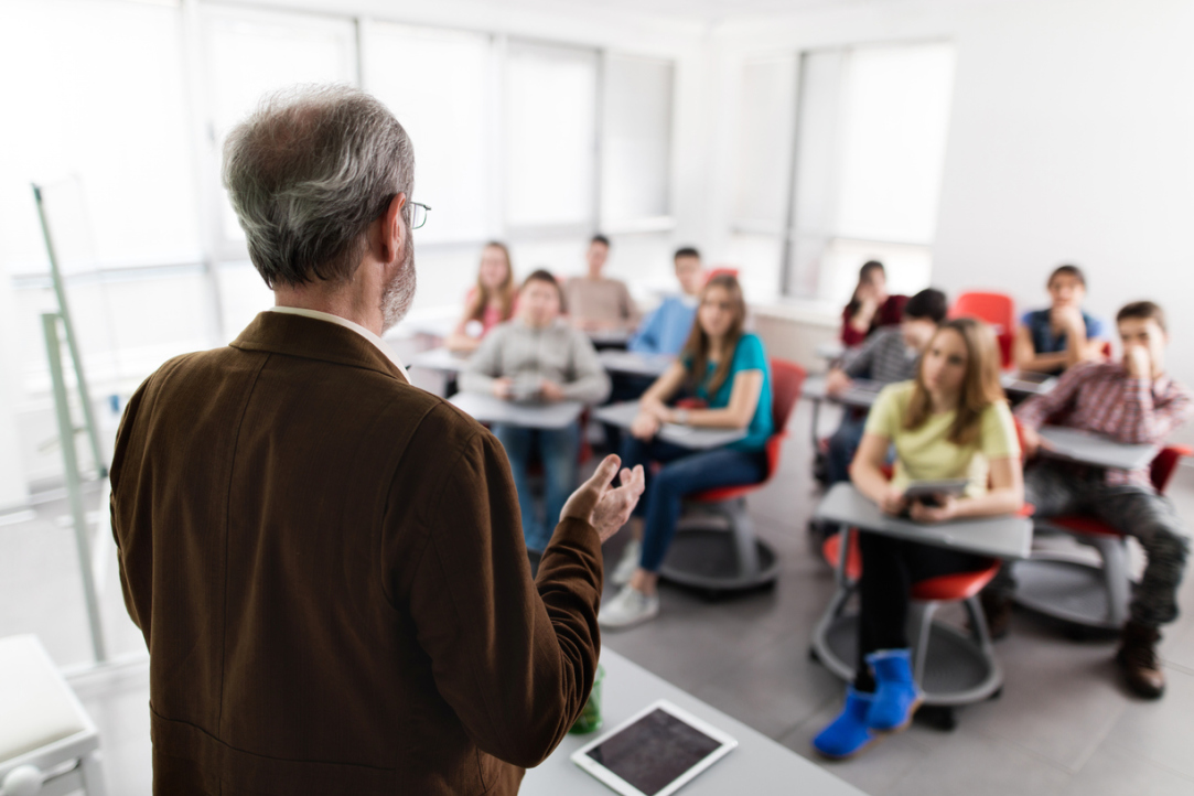 Доходы преподавателей: занятость и заработки внутри и вне университетов Иллюстрация к новости: Доходы преподавателей: занятость и заработки внутри и вне университетов