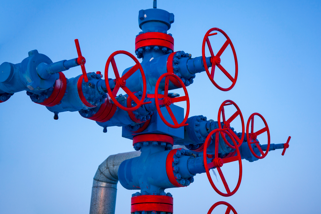 Нефтегазодобыча не обеспечивает сырьевым регионам устойчивое технологическое лидерство Иллюстрация к новости: Нефтегазодобыча не обеспечивает сырьевым регионам устойчивое технологическое лидерство