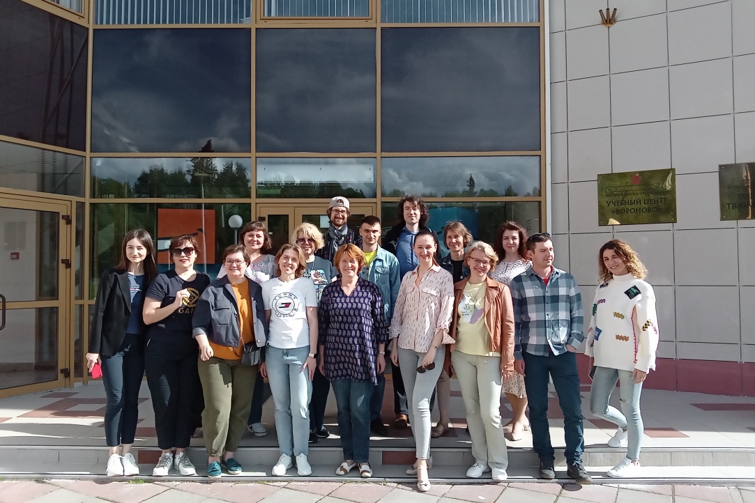 Консультанты по преподаванию в цифровой среде впервые собрались очно на выездной сессии Иллюстрация к новости: Консультанты по преподаванию в цифровой среде впервые собрались очно на выездной сессии