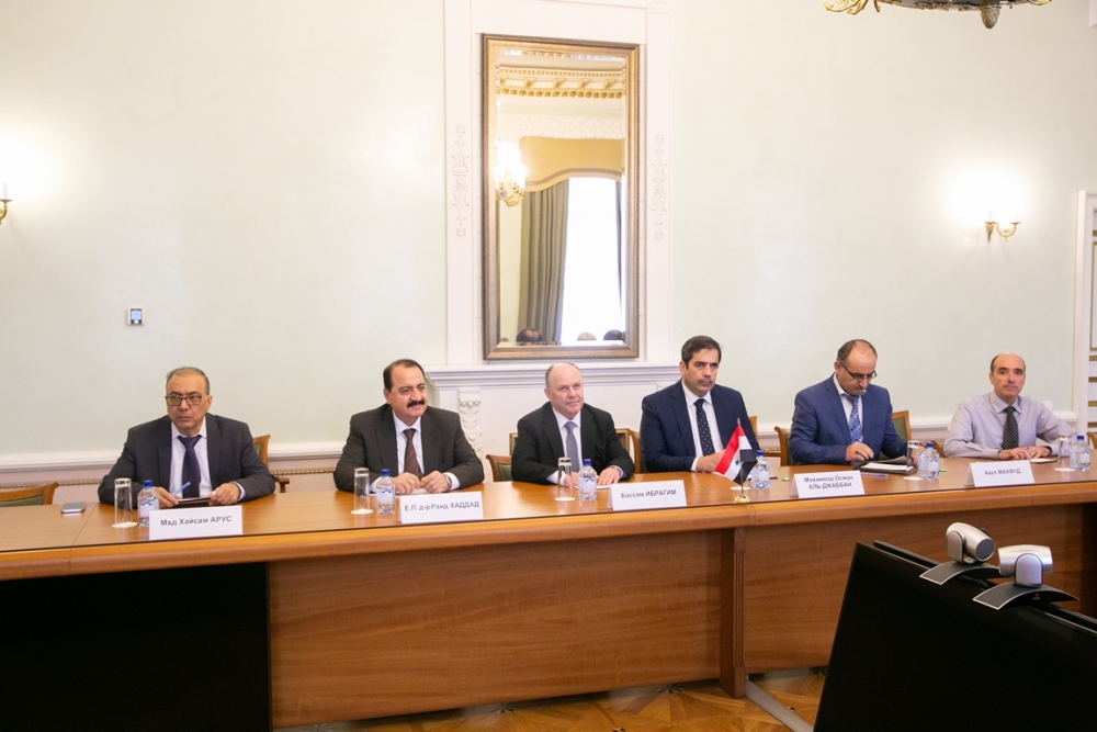 НИУ ВШЭ посетила делегация Сирии во главе с министром образования Иллюстрация к новости: НИУ ВШЭ посетила делегация Сирии во главе с министром образования