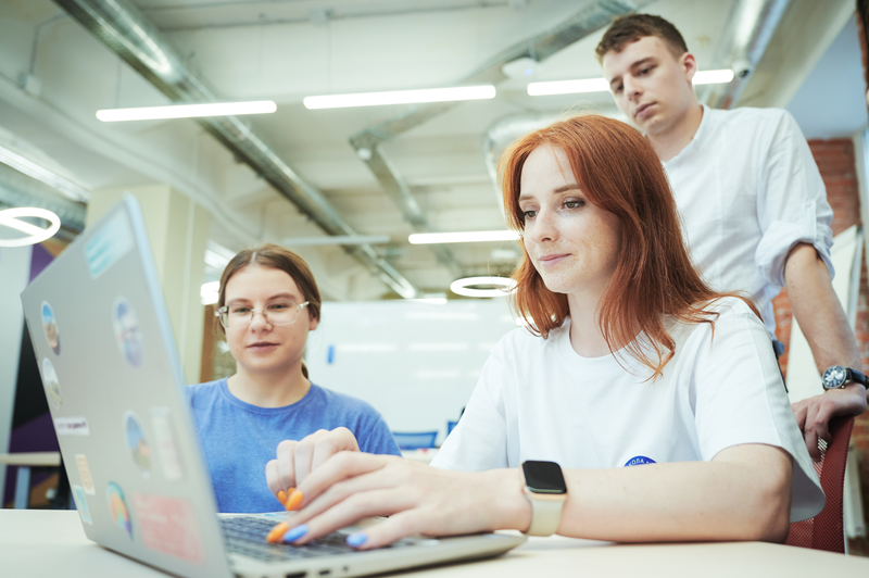 HSE University Opens Up Its Online Courses to Students and Staff Illustration for news: HSE University Opens Up Its Online Courses to Students and Staff