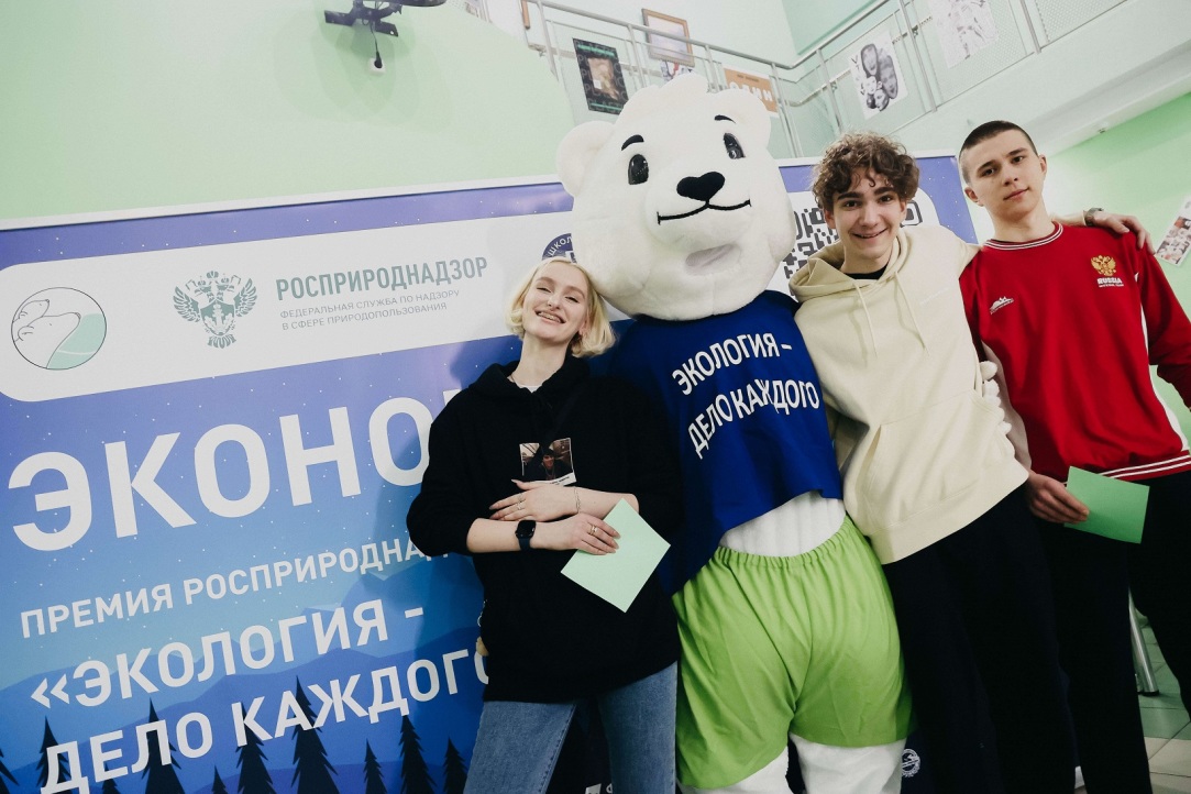Вышка стала одним из организаторов «Эконочи» для московских школьников Иллюстрация к новости: Вышка стала одним из организаторов «Эконочи» для московских школьников
