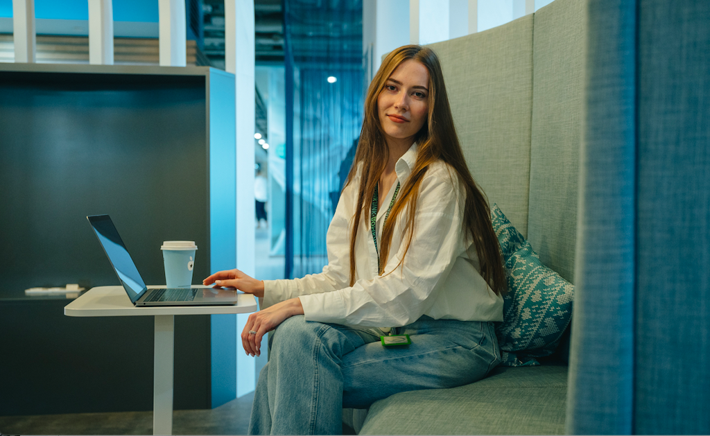 «Работа продакт-менеджера идеально реализует потенциал выпускника Вышки» Иллюстрация к новости: «Работа продакт-менеджера идеально реализует потенциал выпускника Вышки»