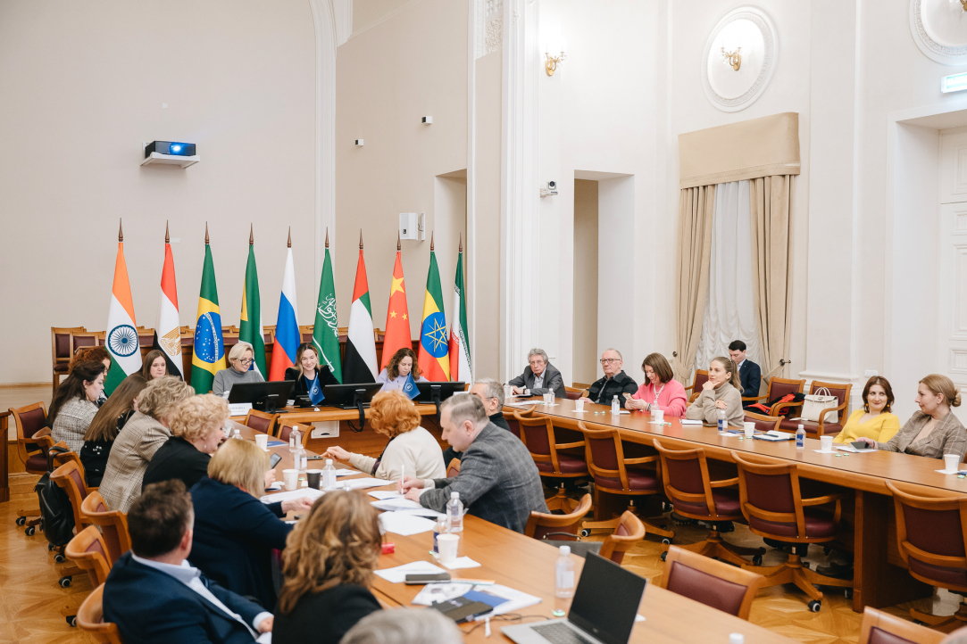 В НИУ ВШЭ прошла первая встреча представителей российских НКО в рамках гражданского трека БРИКС Иллюстрация к новости: В НИУ ВШЭ прошла первая встреча представителей российских НКО в рамках гражданского трека БРИКС