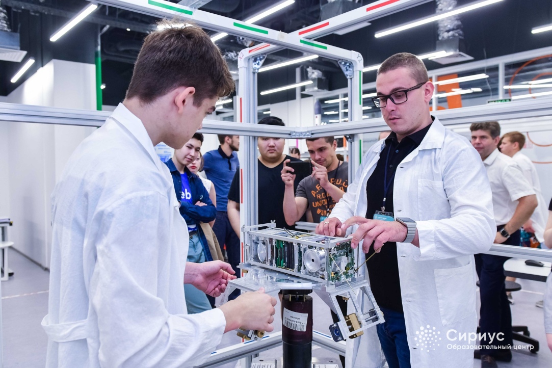 Космические спутники Вышки: три года на орбите Иллюстрация к новости: Космические спутники Вышки: три года на орбите