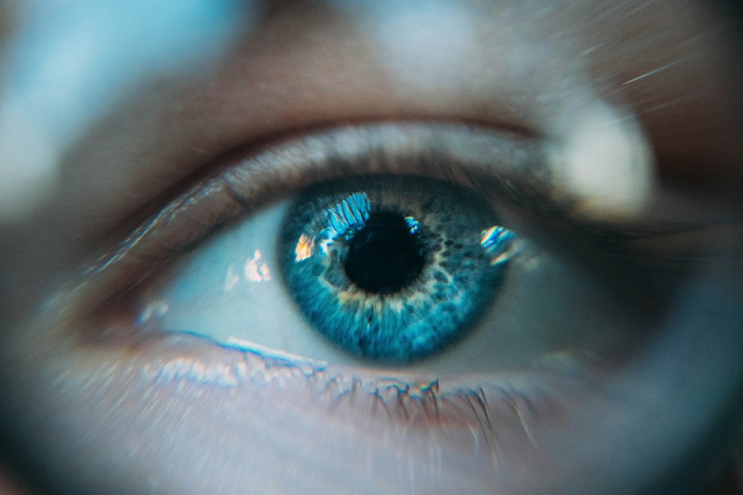 Keep Your Eyes On: A Prospective Device for Self-Monitoring Vision Illustration for news: Keep Your Eyes On: A Prospective Device for Self-Monitoring Vision