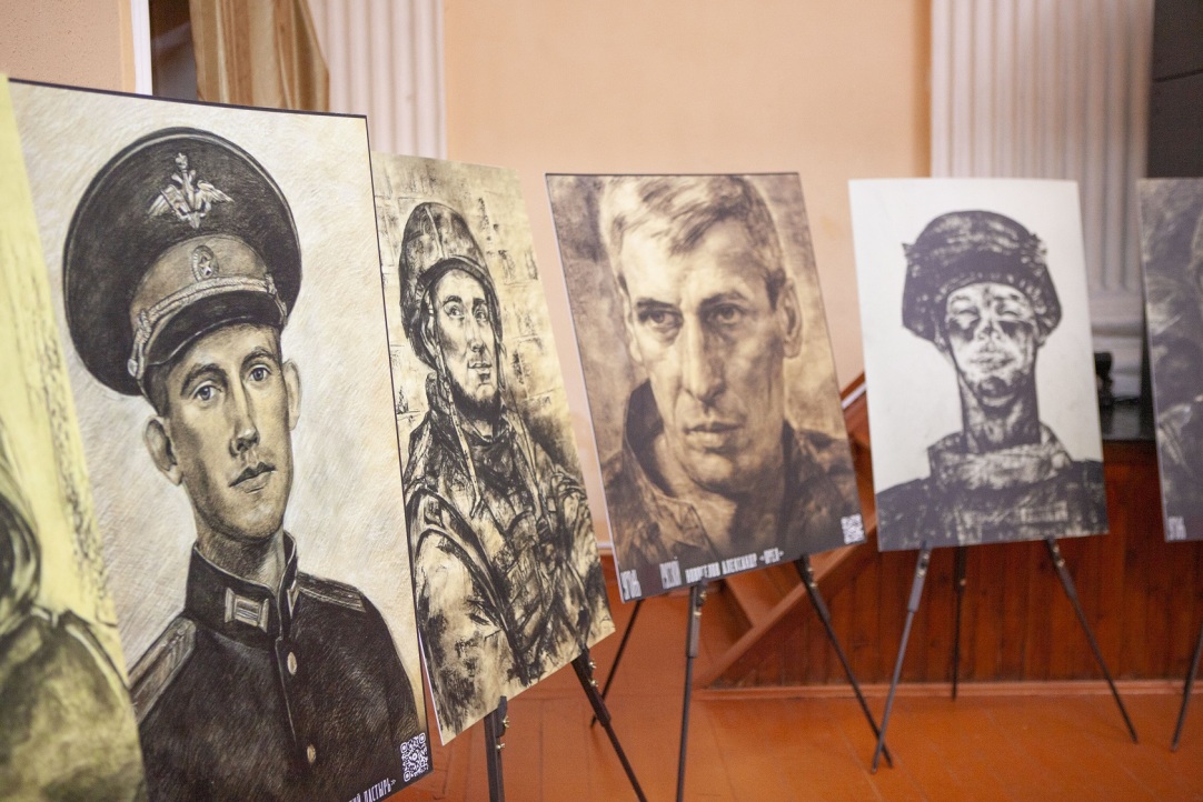 Вышка передала Курской области экспонаты выставки «Уголь земли русской» Иллюстрация к новости: Вышка передала Курской области экспонаты выставки «Уголь земли русской»